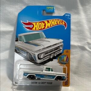 Hot Wheels ‘62 Chevy White and Blue Pickup Truck